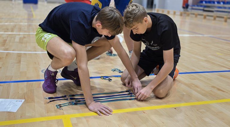 Warsztaty i zadania teambuldingowe dla nowych uczniów naszej szkoły