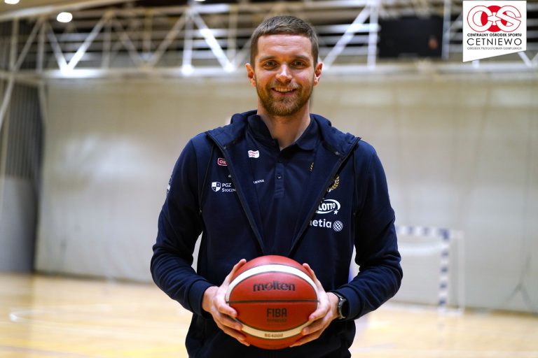 Jakub Garbacz absolwent naszej szkoły trenerem na FIBA YDF Talent Camp.