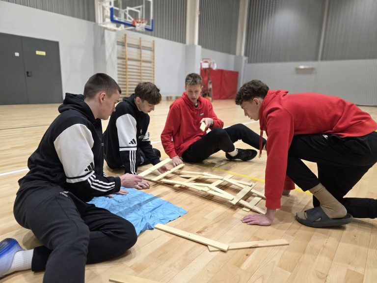 🏀 Sukces drużyny zaczyna się od współpracy! 🤝